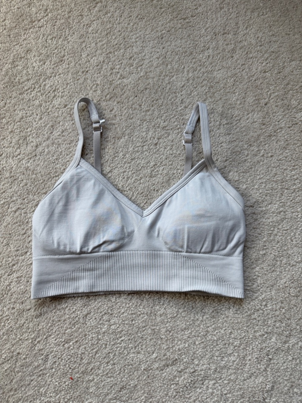 Lululemon Ebb to Street bra C/D size 4 in white